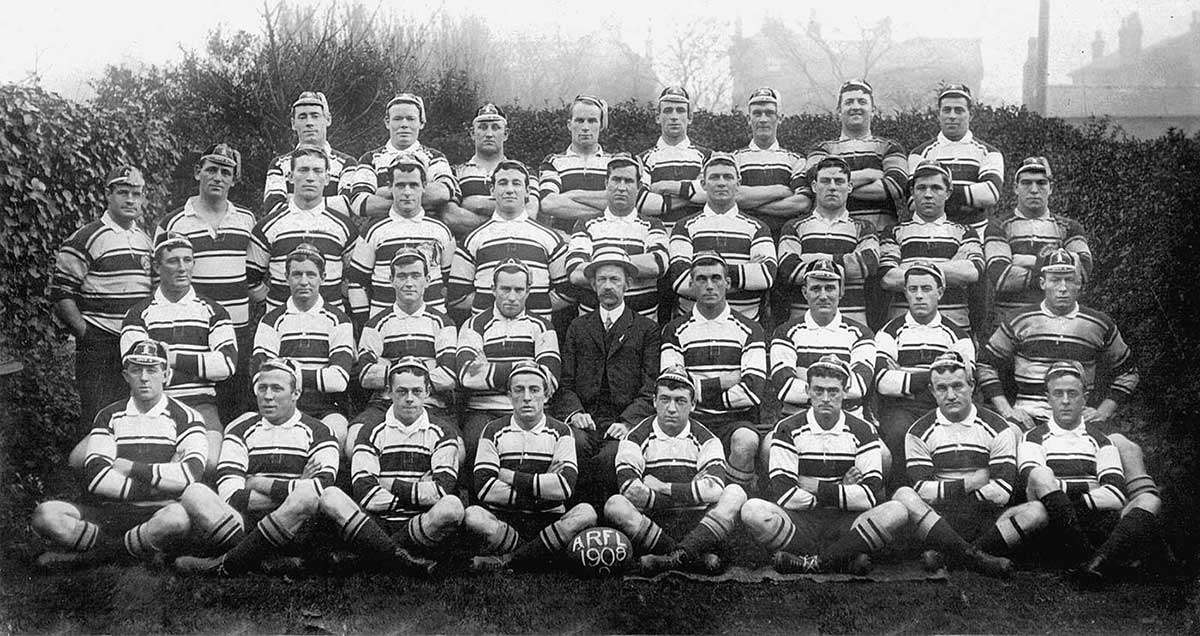 Black and white group portrait photo of the first Australian Kangaroos side.