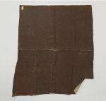 Barkcloth kapa Thick barkcloth that consists of two different pieces pasted together. One piece is brown and the other white.
