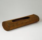 1.jpg Medium-brown wood box made from a hollowed-out tree trunk with a rectangular opening.