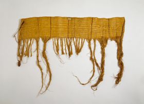 Cloak mai muka Hand-woven cloak made of flax.