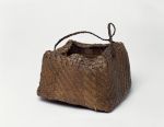 Basket kato Basket made of pandanus leaves weaved into alternating narrow stripes in a brown or yellowish colour.
